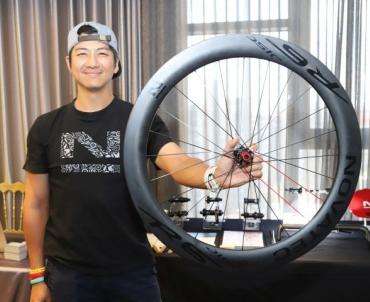 Novatec R6 Disc+Carbon Fiber Wheelset